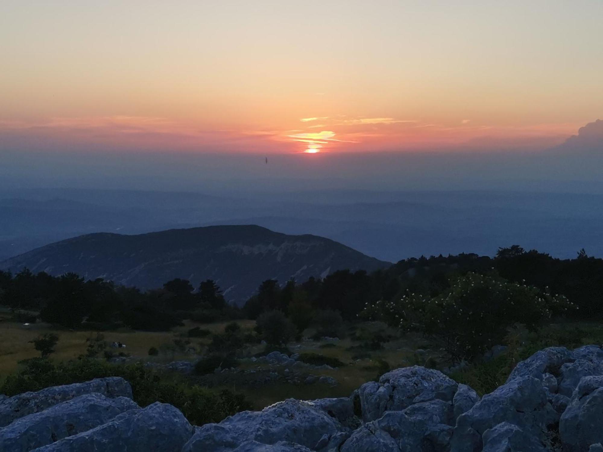 Gite En Provence Lavande Modene Экстерьер фото